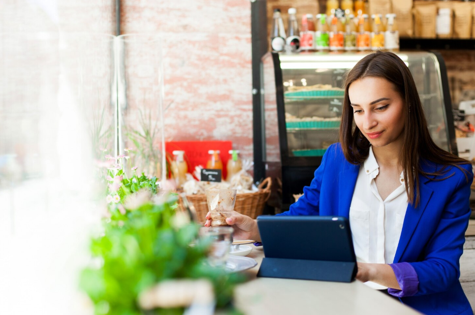 HR Software for Food Beverage Industries