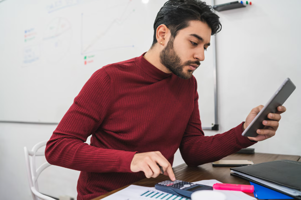 Expense Management Software | Mom Digital